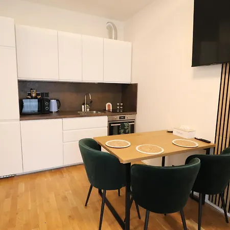 Jasminn Apartman *